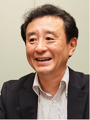 人事部　人事課　吉川亮治様